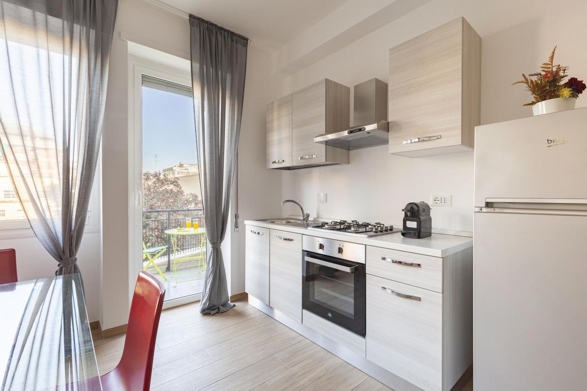 Hostly-libia Light Lodge-10min Metro To Colosseum Apartment